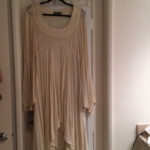 Les Habitudes cream dress size 6